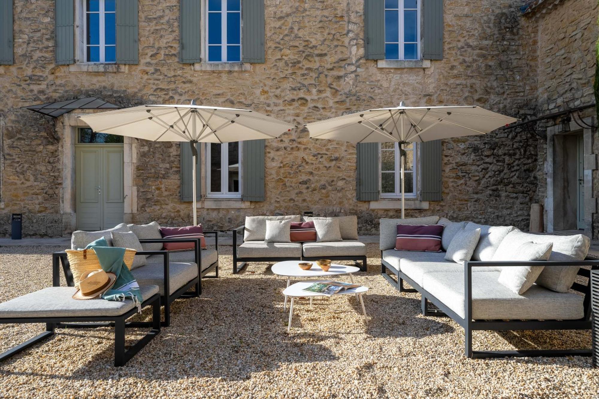 Hotel La Cour Des Sens à Lagnes Extérieur photo