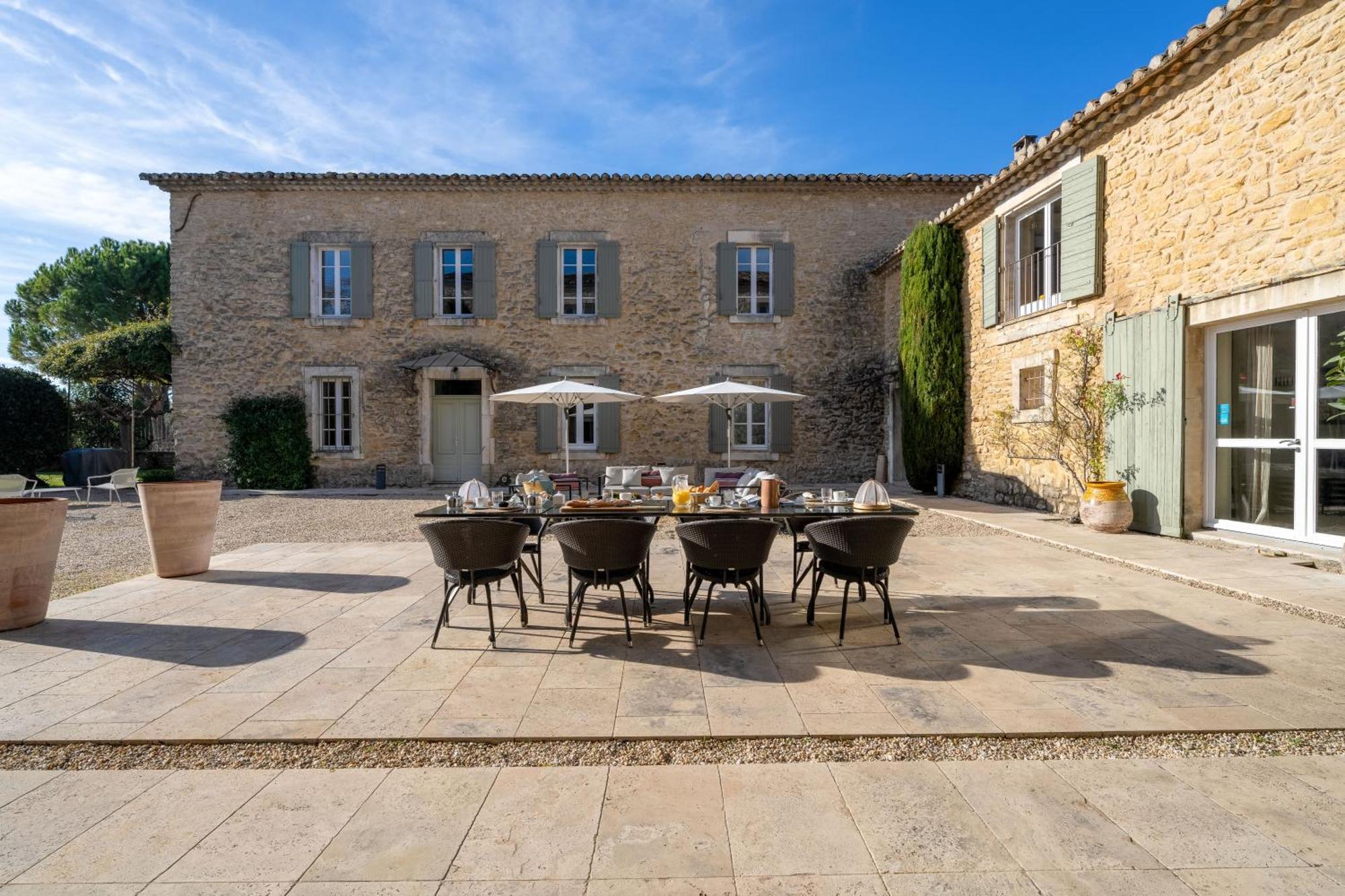 Hotel La Cour Des Sens à Lagnes Extérieur photo